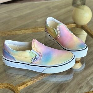 VANS classic slip-on - Color Aura Shift Sz 1.5